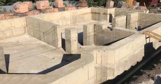 Фундамент с цокольным этажом под ключ заказать в Мариинске - фундамент цокольный этаж под ключ цена от 7241 руб за м2